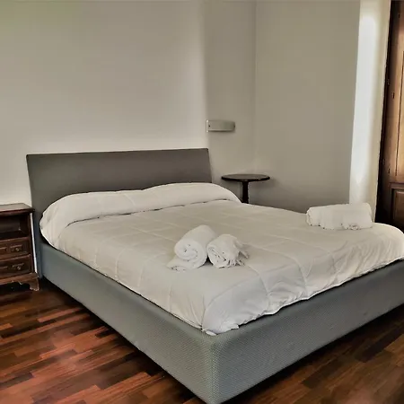 Flora's House - Ortigia Holidays Διαμέρισμα *